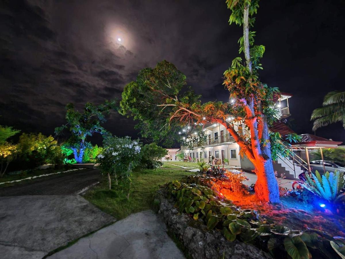 La Plumerias Moalboal Exterior photo