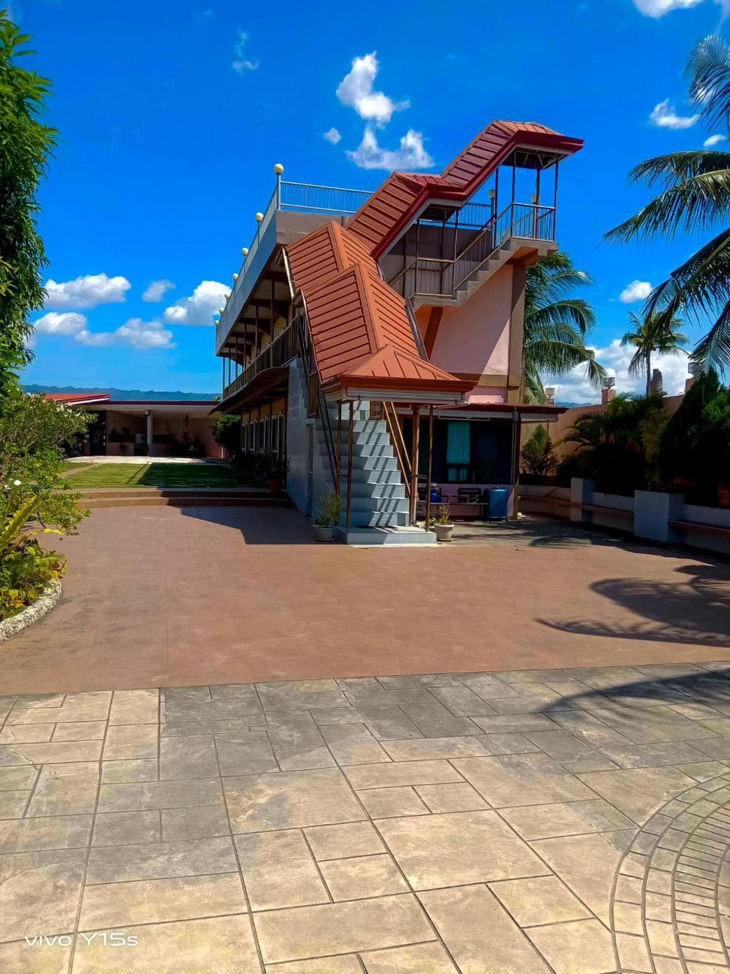 La Plumerias Moalboal Exterior photo